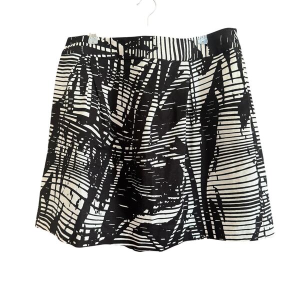 Teri Jon by Rickie Freeman Dresses & Skirts - TERI JON | Black and White Grosgrain Graphic Pleated Party Skirt | Size 14